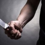 19 yaşlı oğlan qəbiristanlıqda bıçaqlandı