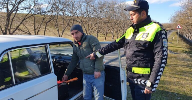 Avtomobilində qanunsuz odlu silah gəzdirən şəxs saxlanıldı – FOTO