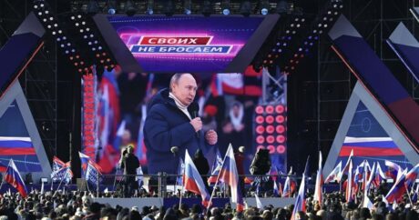 Putinin çıxışı zamanı ŞOK ANLAR: Yayım dayandırıldı… – VİDEO