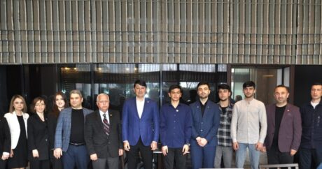 Komitə sədri Bursada Azərbaycan diasporunun nümayəndələri ilə görüşdü