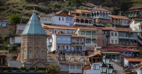 Gürcüstan azərbaycanlı turistlərdən nə qədər gəlir əldə etdiyini açıqladı