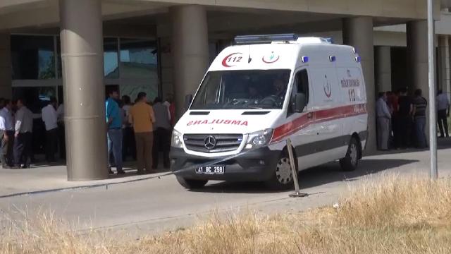 Tələbələri daşıyan avtobus aşdı: Ölənlər və yaralananlar var