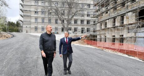 Prezident Şuşada inzibati binanın əsaslı təmiri ilə tanış oldu – FOTO