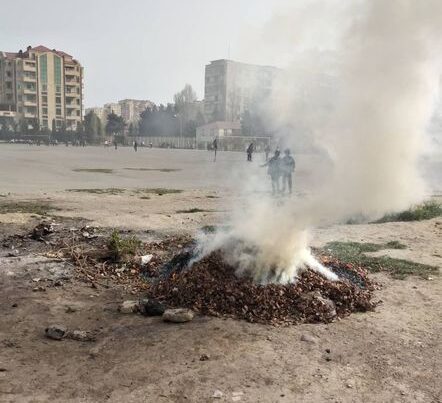 Bakıda tullantılar məktəblərin ərazisində yandırırlar – FOTO/VİDEO