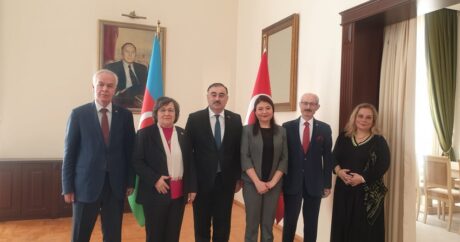 Azərbaycan səfiri “Türk Ocaqları”nın heyətini qəbul etdi