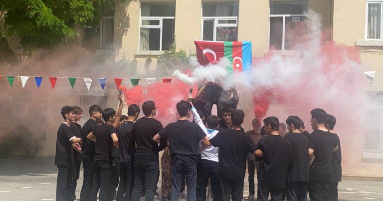 Bakı Atatürk Liseyində bayram tədbiri keçirildi – VİDEO