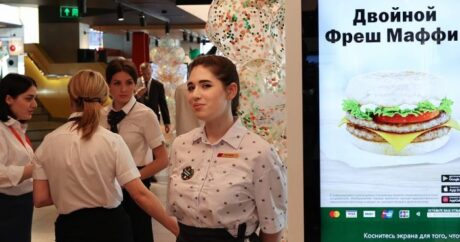 Rusiyadakı McDonald’s-a yeni ad verildi: “Dadlı – vəssalam”