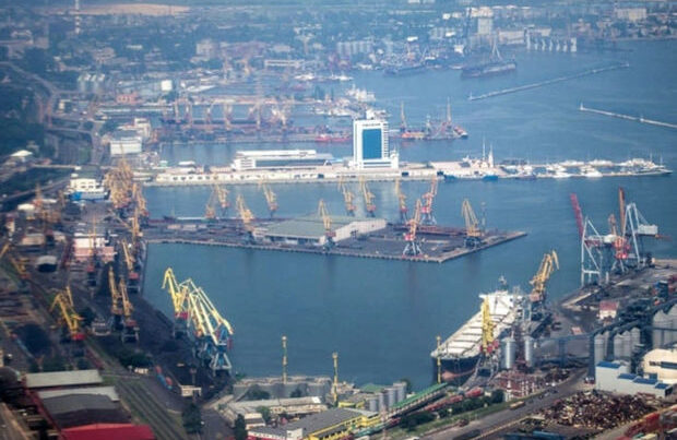 Bir qrup azərbaycanlı Ukraynanın dəniz limanlarında blokadadadır