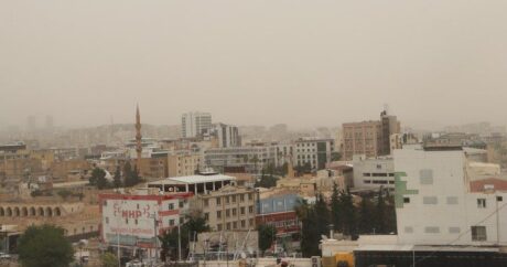 Türkiyədə 40 dərəcə isti – Toz dumanı şəhəri bürüdü