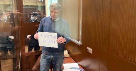 Ukraynaya qarşı hücumları tənqid edən rusiyalı deputat HƏBS EDİLDİ