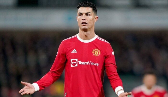 FİFA Ronaldonun klubunu cəzalandırdı