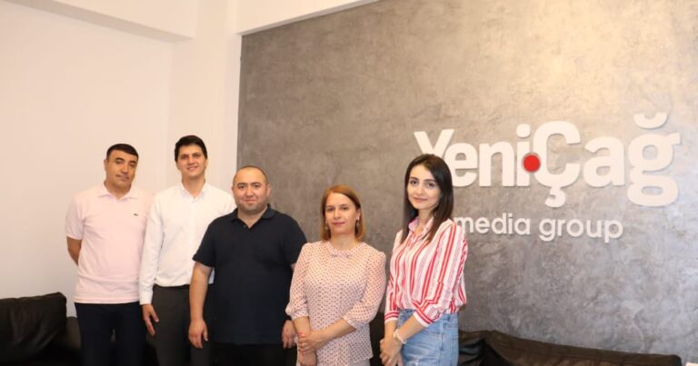 TÜİB heyəti “Yeni Çağ” Media Qrupunu ziyarət etdi – FOTOLAR