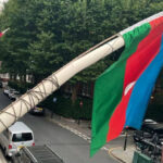 Londondakı səfirliyimizdə yenidən Azərbaycan bayrağı dalğalanır!