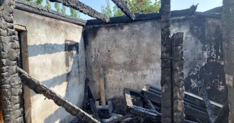 Yaşlı kişi qadının evini yandırdı – VİDEO/FOTO