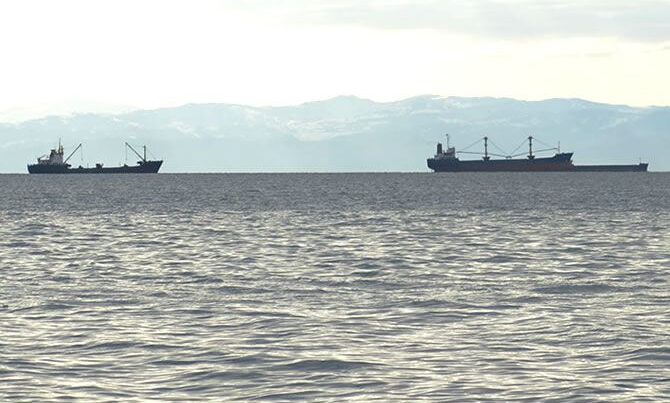 Taxıl yüklü daha üç gəmi Ukrayna limanını tərk etdi