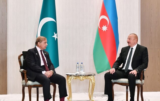 İlham Əliyev Pakistanın Baş naziri ilə görüşdü – FOTO