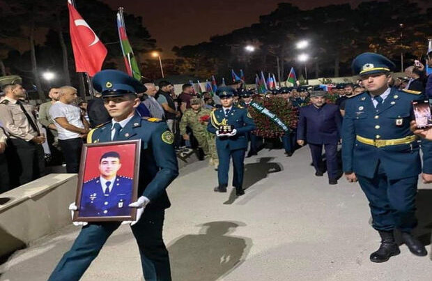 Şəhid kapitan Fərid Mehbalıyev İkinci Şəhidlər Xiyabanında dəfn olundu – FOTO