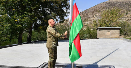 İlham Əliyev Laçında – Azərbaycan bayrağını ucaltdı – FOTOLAR