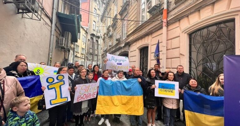 Ukraynada “referendum” əleyhinə aksiyalar keçirilir