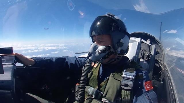 Hulusi Akar “F-16” ilə uçuş etdi – VİDEO