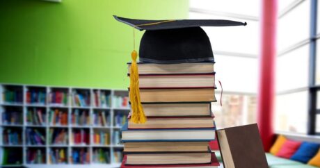 Xaricdə təhsil alan 874 nəfərin diplomu tanındı