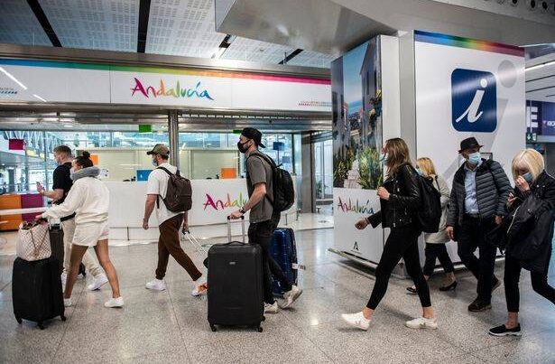 Bu aeroportlarda bərpaolunan enerji mənbələrinə keçiləcək