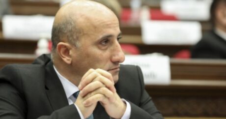 Ermənistanda deputat istefa verdi