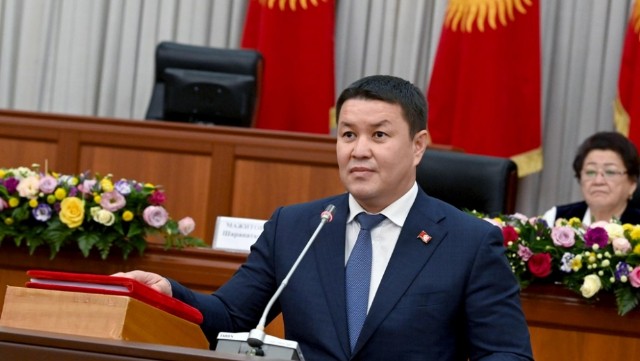 Qırğızıstan parlamentinin sədri istefa verdi