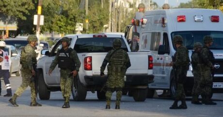 Meksikada QAN SU YERİNƏ AXDI: Polislər öldürüldü