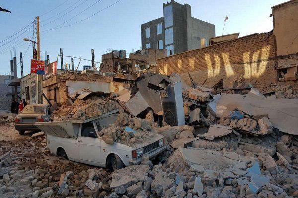 İranda DƏHŞƏTLİ ZƏLZƏLƏ: 580-dən çox şəxs yaralandı, 550 evə ziyan dəydi