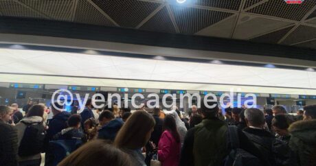Heydər Əliyev aeroportunda basabas: Sərhəd Xidməti vətəndaşları gecikdirir – FOTO