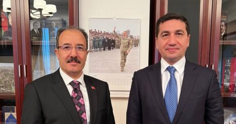 Azərbaycan Prezidentinin köməkçisi Türkiyə səfiri ilə görüşdü