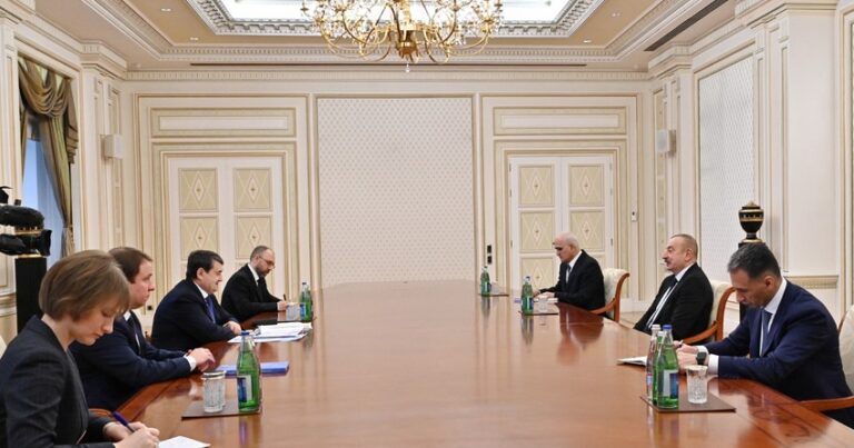 İlham Əliyev Rusiya Prezidentinin köməkçisini qəbul etdi