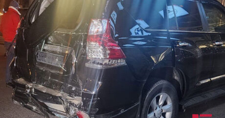 Bakıda kişi 100 min manatlıq avtomobili aldığı gün qəzaya düşdü – FOTO