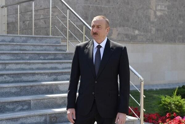 Prezident İlham Əliyev Salyanda “ASAN xidmət” Mərkəzinin açılışını etdi