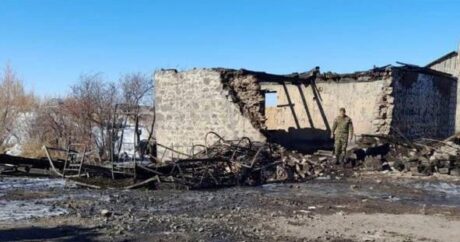 Ölən erməni hərbçilər evi özləri yandırıbmış