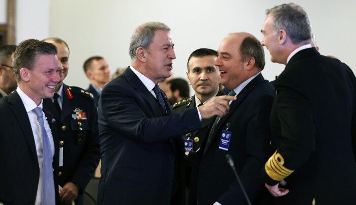 Hulusi Akar NATO-nun Baş katibi ilə görüşdü