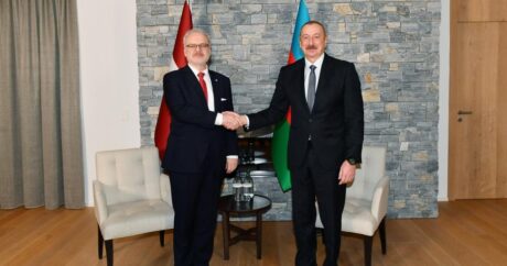 İlham Əliyev Davosda Latviya Prezidenti ilə görüşdü