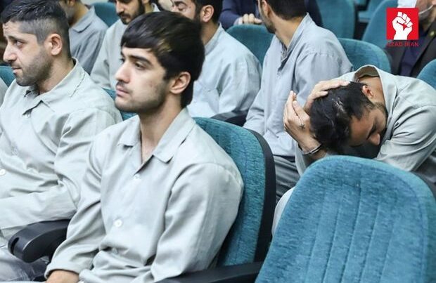 İranda daha iki etirazçı edam edildi