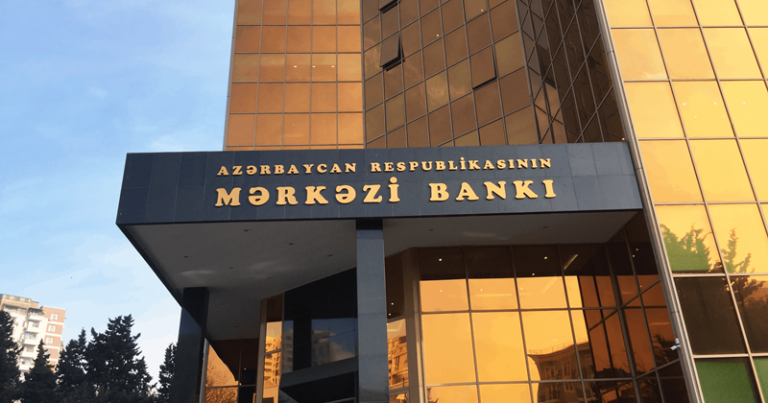 Mərkəzi Bankın iki departament rəhbərinə yeni vəzifə verildi