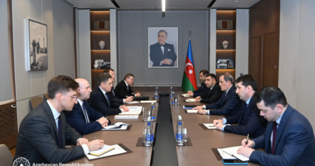 Ceyhun Bayramov Belarus Baş nazirinin müavini ilə görüşdü