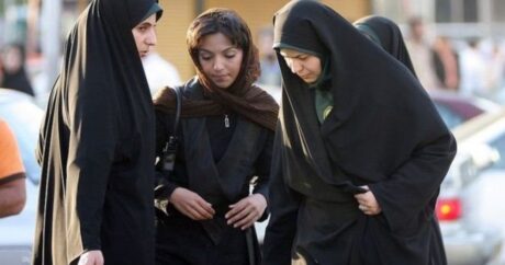 İranda hicabsız qadınlar müşahidə kameraları ilə müəyyən ediləcək