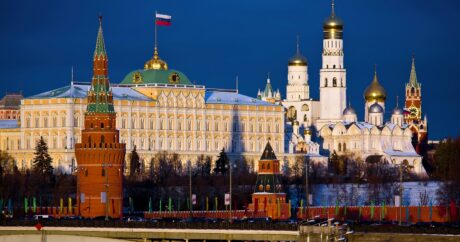 Rusiya təbliğatçıları üçün donuz başı – Kreml mədhiyyəçilərinə “hədiyyə” göndərildi