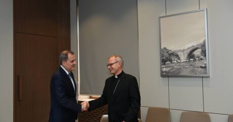 Ceyhun Bayramov Arxiyepiskop Marek Solçinski ilə görüşdü