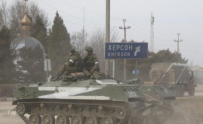 Rus ordusu Ukrayna FHN-çilərini atəşə tutdu: Ölən var