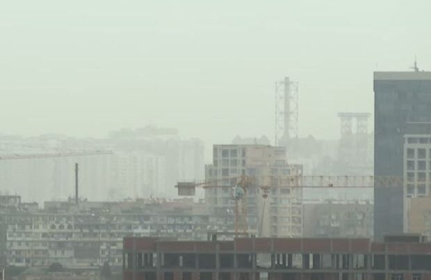 Bakı səmasını bürüyən toz dumanının görüntüsü – VİDEO