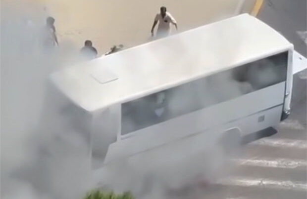Sumqayıtda sərnişin avtobusu YANIR – VIDEO
