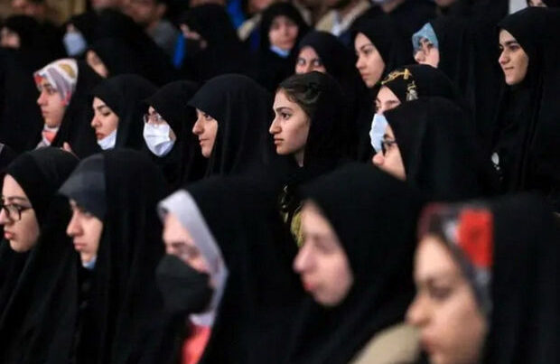 İran universitetlərindən hicab taxmayanlara qarşı növbəti ağlasığmaz addım – FOTO