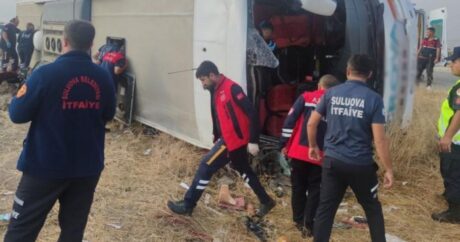 Türkiyədə avtobus aşdı, 5 nəfər öldü, 30 nəfər yaralandı