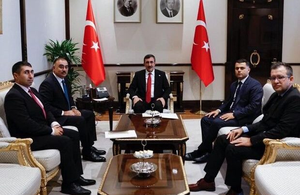 Azərbaycan səfiri Türkiyənin vitse-prezidenti ilə görüşdü